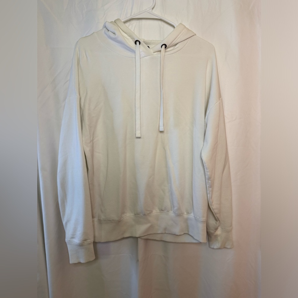 White hoodie